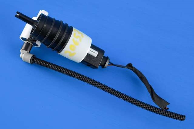 Spylerpumpe foran til Mercedes GLC 2015-2022 (X253) (X253) (MERCEDES|A 099 866 00 21|)