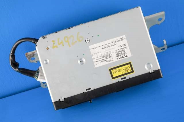 Bilstereo CD-veksler til Toyota Land Cruiser 120 2002-2009  (TOYOTA|86270-60070|)