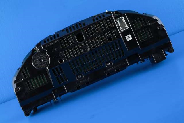 Instrumentpanel til Mercedes E-Klasse 2009-2013 (Fase 1) (W212) (W212) (MEREDES|A 212 900 16 14|)
