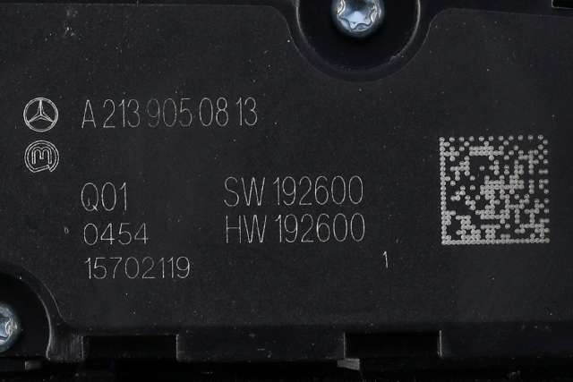 Bilstereo navigasjon betjeningspanel til Mercedes E-Klasse 2016-2023 (W213) (W213) (MERCEDES|A 238 900 96 01|)