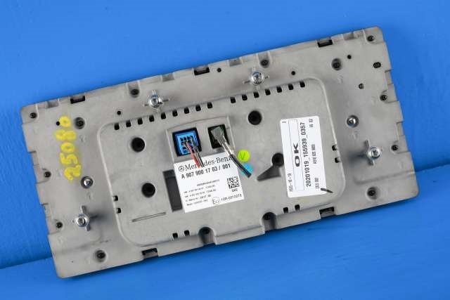 Bilstereo navigasjon skjerm til Mercedes Sprinter 2018-->> (907/910) (907/910) (MERCEDES|A 907 900 17 03|)