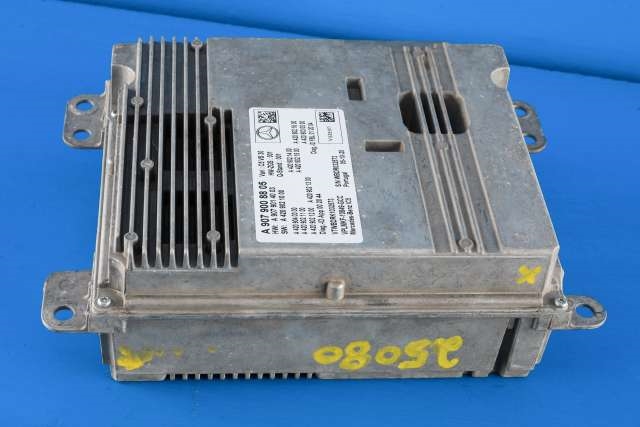Bilstereo navigasjon til Mercedes Sprinter 2018-->> (907/910) (907/910) (MERCEDES|A 907 900 88 05|)