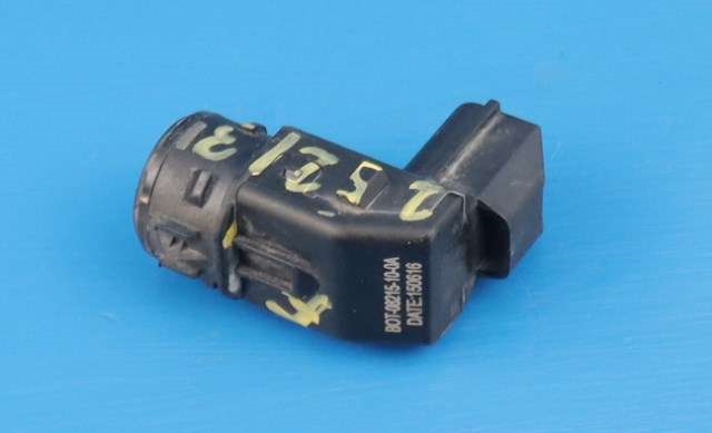 Parkeringssensor foran til Suzuki Vitara 2015-->> (Type IV)  (BOT-08215-10-0A|)
