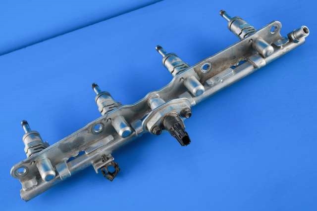 Dyseskinne (fuelrail) til Toyota RAV4 2019-->> (Type V)