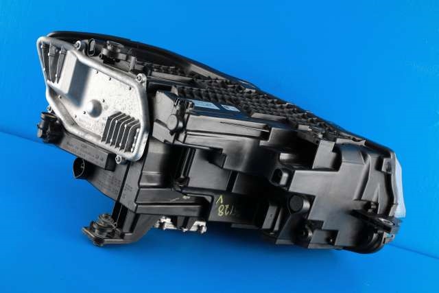Frontlykt venstre full-LED til VW Caddy 2020-->> (Type IV)  (VAG|2K8 941 035 R|)