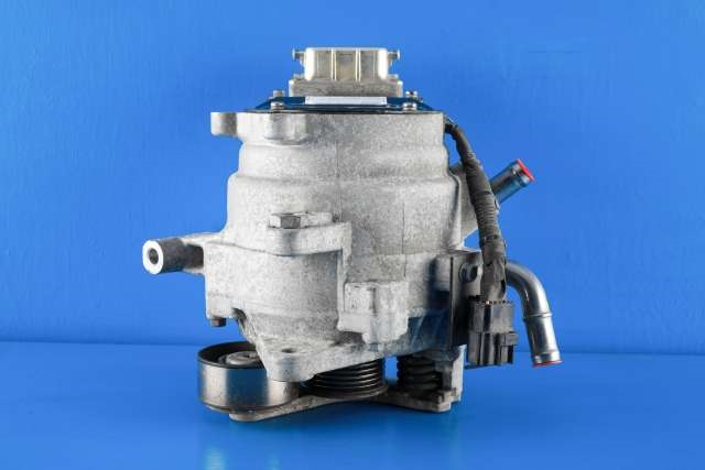 Hybrid starter generator (HSG) til Kia Optima 2017-2020 (KIA|37390-2E960|)