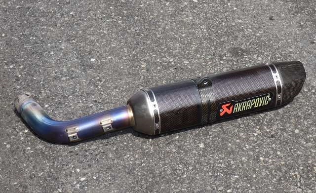 MC, Eksos bakre venstre til MC Yamaha YZF-R1, 2009-2014  (AKRAPOVIC|)