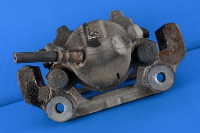 Bremsecaliper høyre foran til BMW 1-Serie 2015-2019 (Fase 2) (F20/F21) (F20/F21) 