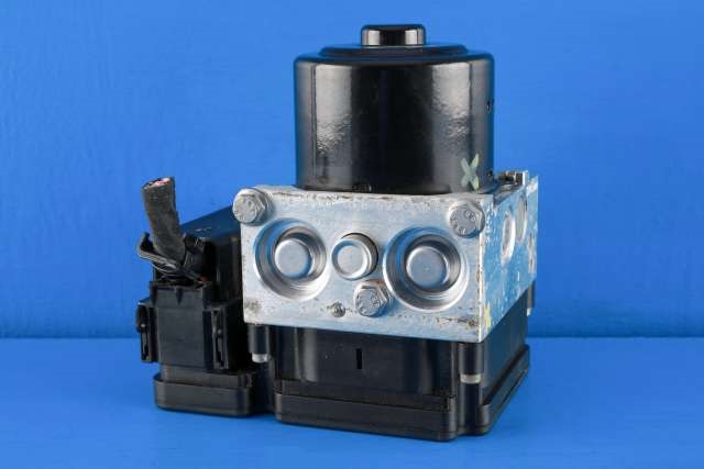 ABS sentral til VW Transporter / Caravelle 2009-2015 (Fase 2) (T5) (T5) (VAG|7E0 614 517 H|7E0 907 379 K|)
