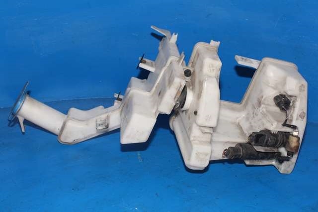 Spylertank foran til VW Passat, 2011-2015 (B7) (B7) (VAG|3AA 955 453 J)