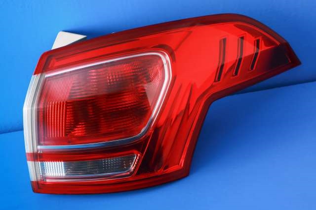 Baklykt høyre ytre til Ford B-Max 2012-2017 (FORD|AV11-13404-AG|)