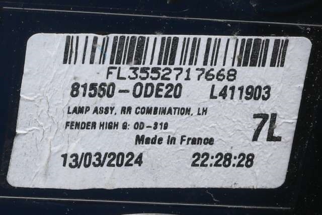 Baklykt venstre ytre til Toyota Yaris Cross (SUV) 2021-->>  (TOYOTA|81560-0DE20|)