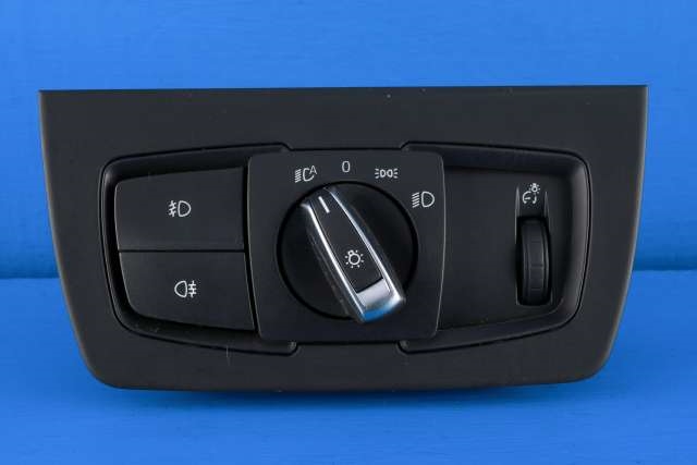 Bryter lys til BMW 3-Serie, 2012-2018 (F30/F31/F34) (F30/F31/F34) (BMW|61.31-9 265 303)