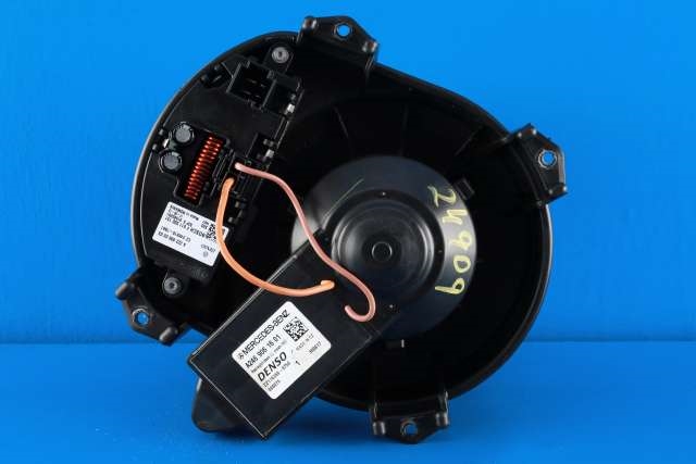 Varmeapparat motor til Mercedes GLA 2014-2020 (X156) (X156) (MERCEDES|A 246 906 16 01|A 222 906 03 03|)