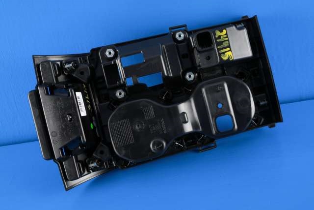 Dashbord koppholder til Volvo XC40 2018-2024 (VOLVO|31694797|)