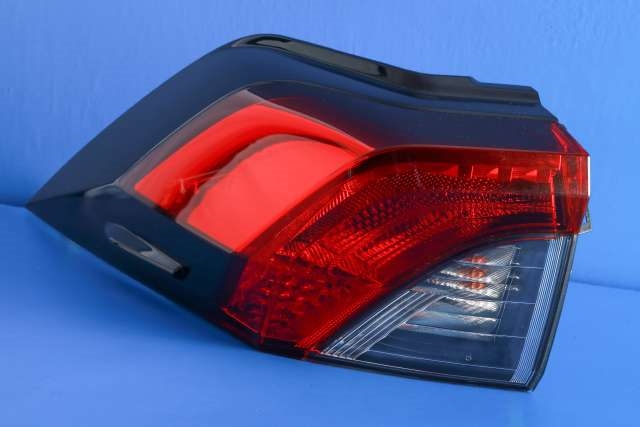 Baklykt venstre ytre til Toyota RAV4, 2019-->> (Type V)  (TOYOTA|81560-42230)