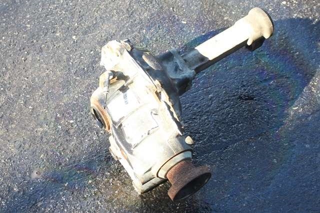 Kardang klokke foran til Land Rover Discovery 2009-2017 (Type IV) (LAND ROVER|CH22-3017-AC|)