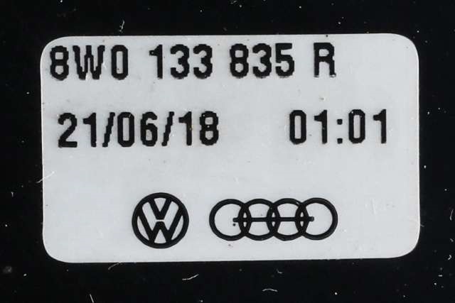 Luftfilterboks til Audi RS4 2018-->> (VAG|8W0 133 835 R|)