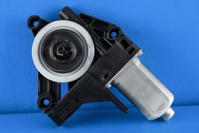 Ruteheis, kun motor, venstre foran til Volvo V40 2012-2019