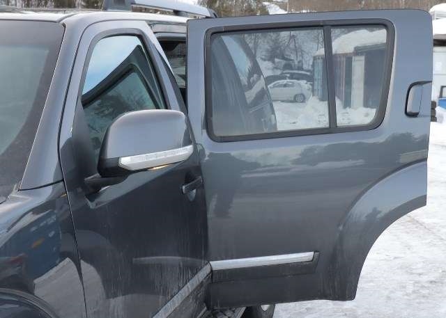 Dør venstre bak til Nissan Pathfinder, 2010-2014 (Fase 2) (R51) (R51) 