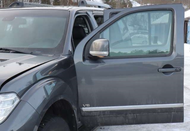 Dør venstre foran til Nissan Pathfinder, 2010-2014 (Fase 2) (R51) (R51) 