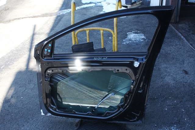 Dør høyre foran til Volvo V40 2012-2019