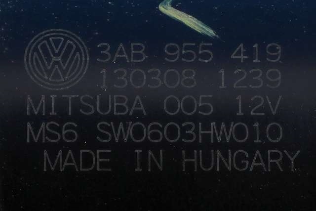 Viskermotor frontrute komplett m/overføring til VW Passat 2011-2015 (B7) (B7) (VAG|3AB 955 023|3AB 955 419|)