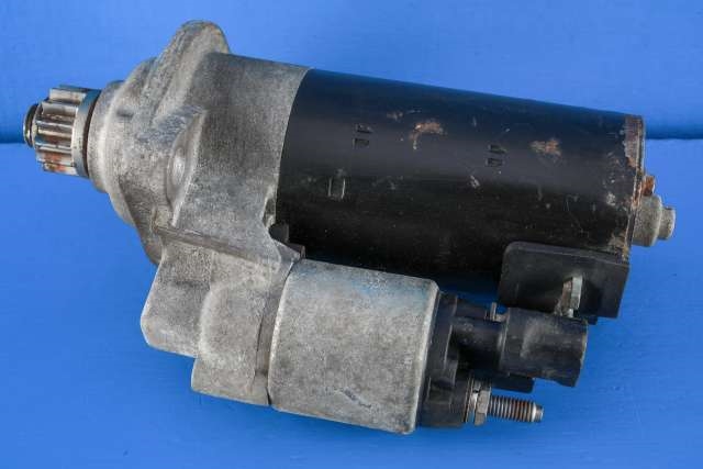Starter diesel til VW Caddy 2010-2015 (Type III, Fase 2) (BOSCH|0 001 153 007|02Z 911 024 H|)