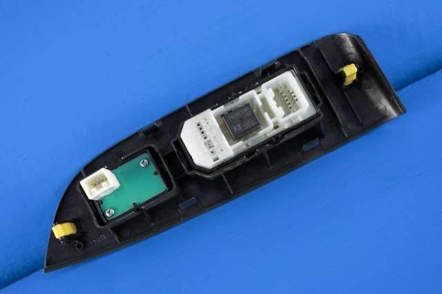 Bryter ruteheis til Lexus RX 2003-2009 (Type II) (XU30) (XU30) (TOYOTA|84030-48070|)