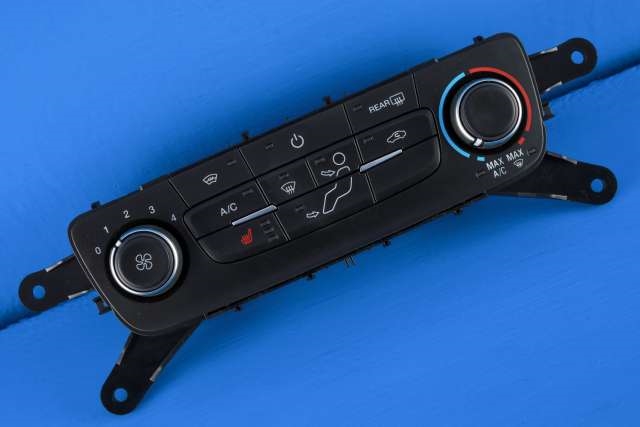 Varmeapparat betjening til Ford Transit Connect, 2018-->> Type II, Fase 2  (FORD|KT1T-19980-CAD)