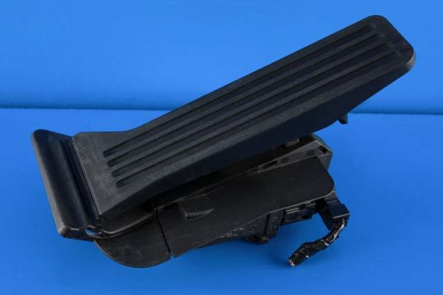 Pedal gass til Mazda 6 2013-2015 (Type III, Fase 1) (HELLA|6PV 312 041-02|GHK3-41-600|)