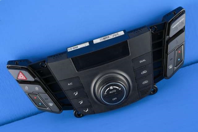 Varmeapparat betjening til Hyundai i40, 2012-2017  (HYUNDAI|97250-3ZDD0)