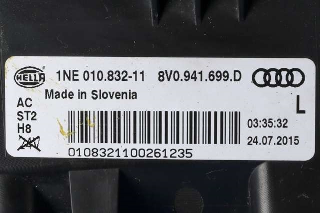 Tåkelykt venstre foran til Audi A3 2012-2016 (Type III, Fase 1)  (HELLA|1NE 010 832-11|8V0 941 699 D|)