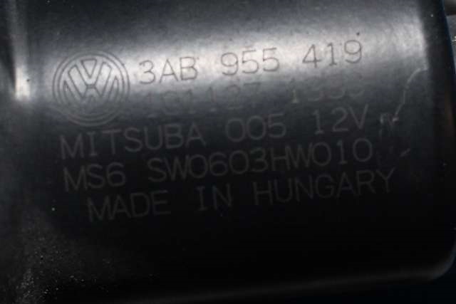 Viskermotor frontrute komplett m/overføring til VW Passat 2011-2015 (B7) (B7) (VAG|3AB 955 023|3AB 955 419|)