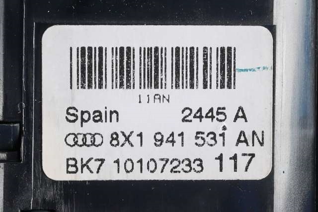 Bryter lys til Audi Q3 2015-2018 (Type I, Fase 2)  (VAG|8X1 941 531 AN|)