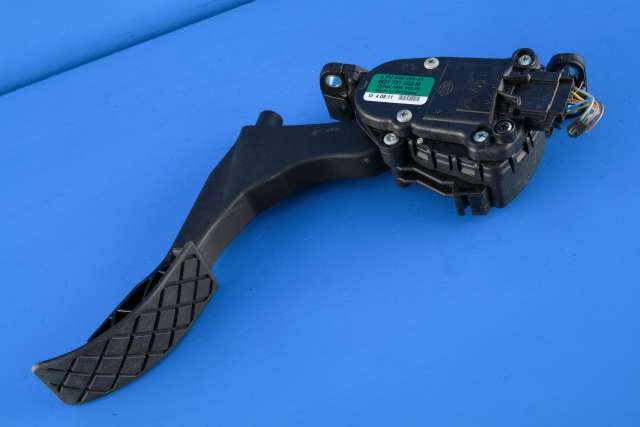 Pedal gass til Audi A1, 2010-2014 (Type I, Fase 1)  (HELLA|6PV 008 496-31)