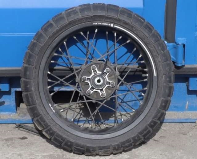 MC, Bakhjul til MC Husqvarna Svartpilen 125 0-->>  (150 X 60 R 17"|)