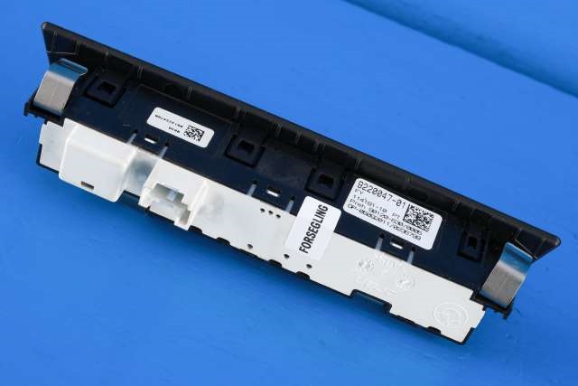 Bryter diverse til BMW 5-Serie 2010-2017 (F10/F11) (F10/F11) (BMW|9 220 047|)