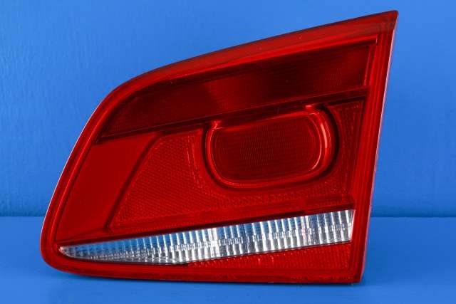 Baklykt høyre indre til VW Passat 2011-2015 (B7) (B7) (VAG|3AE 945 094 E|)