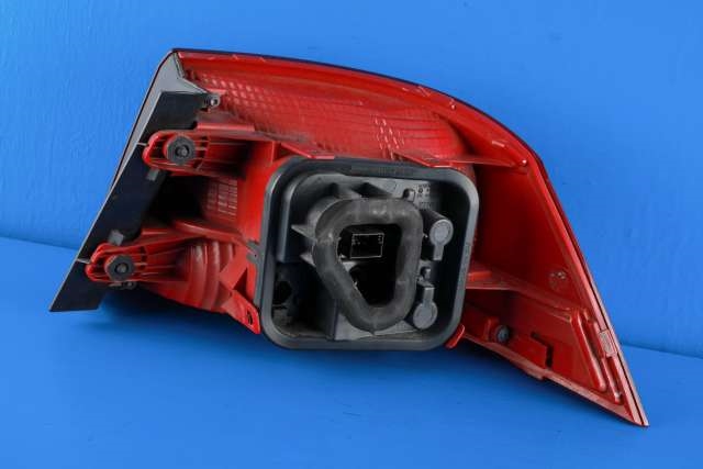 Baklykt venstre ytre til VW Passat 2011-2015 (B7) (B7) (VAG|3AE 945 095 C|)