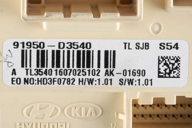 Sikringsboks til Hyundai Tucson 2015-2020  (HYUNDAI|91950-D3540|)