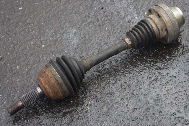 Drivaksel venstre foran, diesel/automat til Audi Q7 2006-2010 (Type I, Fase 1)