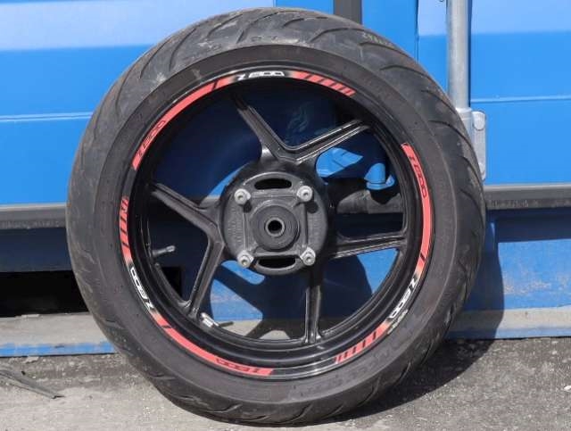 MC, Bakhjul til MC Kawasaki Z800, 2013-2017 (180 X 55 R 17")