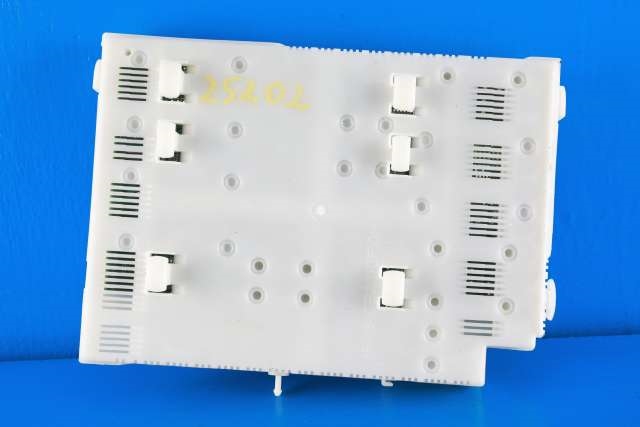Sikringsboks til Volvo V70 2007-2013 (Type III, Fase 1) (FORD|BG9T-14C256-HA|31343678 AA|)
