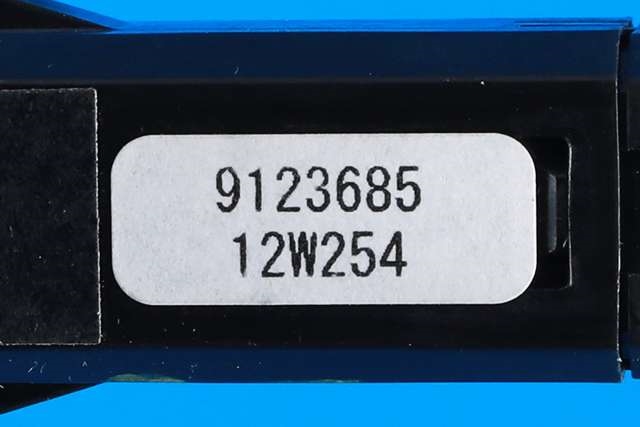 Bryter nødblink til Volvo V70 2007-2013 (Type III, Fase 1) (VOLVO|9123685|)
