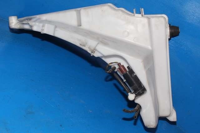 Spylertank foran til Land Rover Range Rover, 2013-->> (Type IV)  (LAND ROVER|CPLA-17B613-DG)