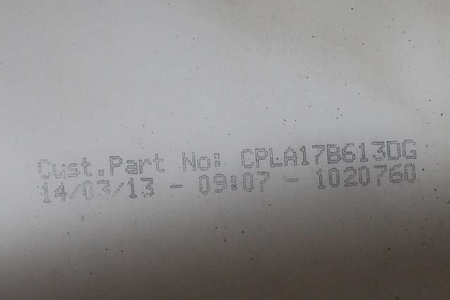 Spylertank foran til Land Rover Range Rover 2013-->> (Type IV) (LAND ROVER|CPLA-17B613-DG|)