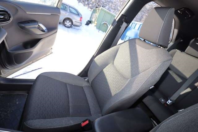 Sete foran høyre til Toyota Yaris Cross (SUV), 2021-->>  