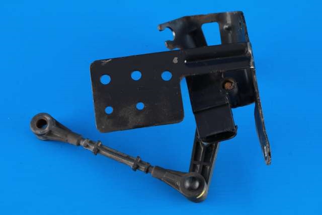 Sensor nivå, høyre bak til Land Rover Range Rover, 2013-->> (Type IV)  (LAND ROVER|CPLA-3D026-BA)