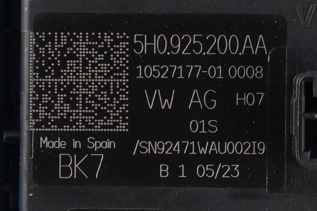 Bryter nødblink til VW Caddy 2020-->> (Type IV) (VAG|5H0 925 200 AA|)